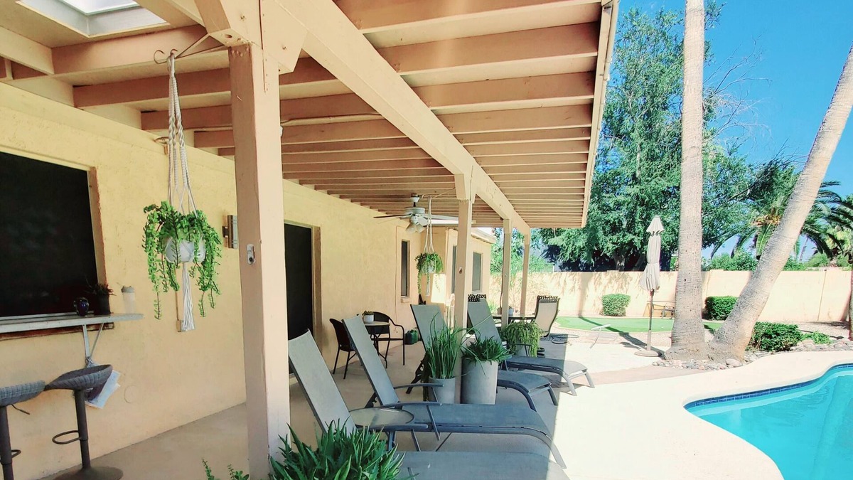Raskin Estates House | A RENTAL that has it ALL so you can RELAX & UNWIND w/Complimentary heated pool