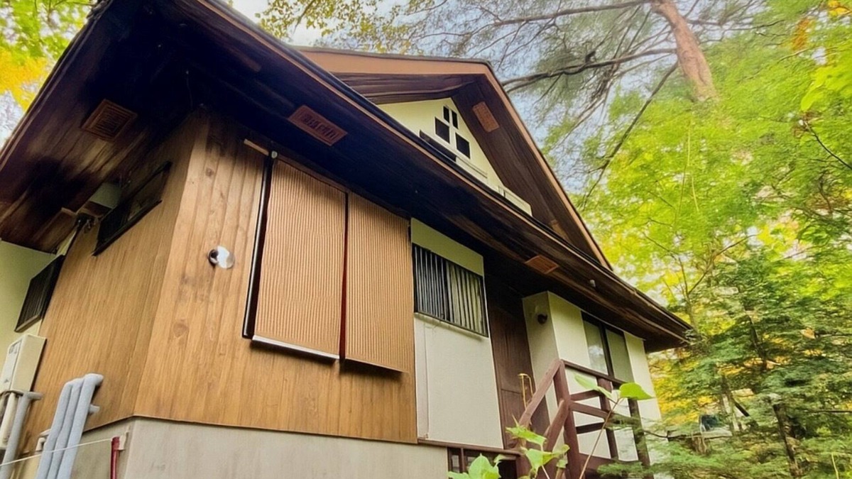 Kusatsu Onsen House | A rental villa with a freeflowing bath from the K/Agatsumagun Gunma