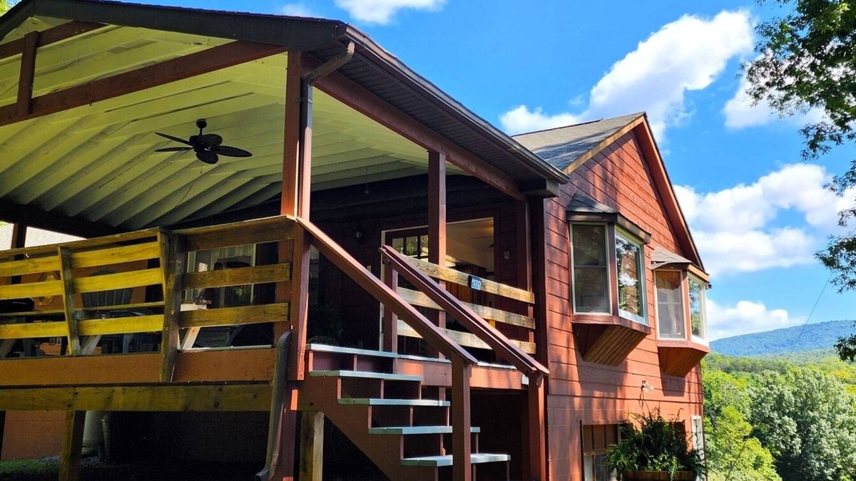 Bentonville House | A River Landing | 3 Bed, 2.5 Bath