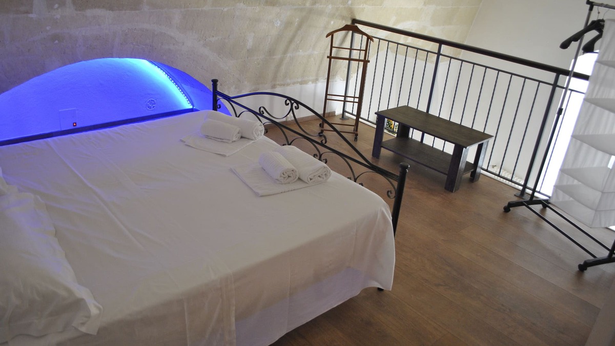 Sasso Barisano House | A RUBY AMONG THE STONES