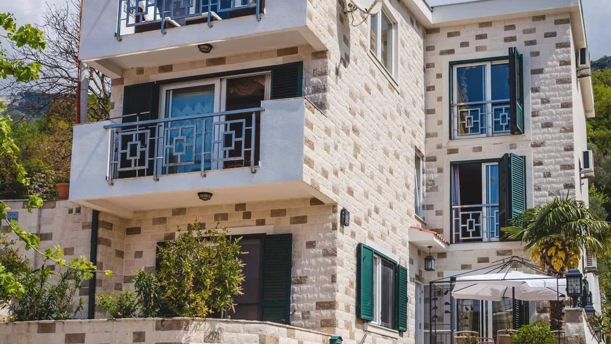 Becici Villa | A ruige Vila at the sea