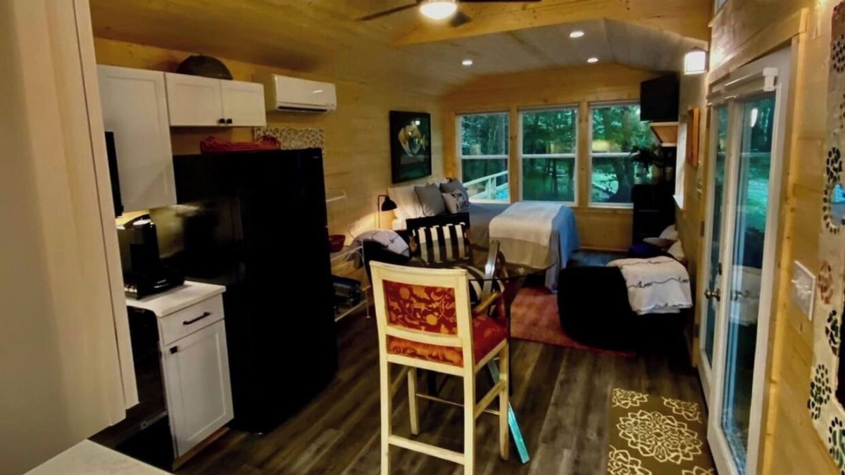 Siler City Cottage | A secluded romantic, relaxing, single/couple retreat in central North Carolina!