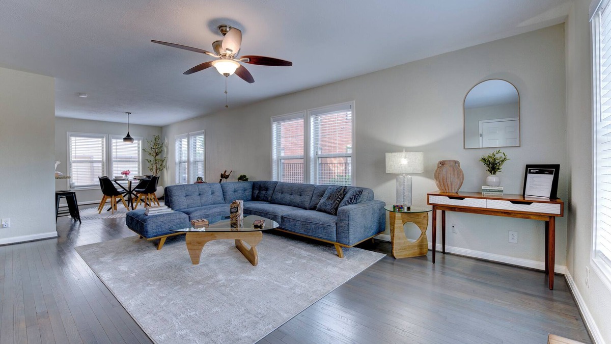 MacGregor Apartment | A Serene 3-bedroom home with private fence and gate in vibrant Houston