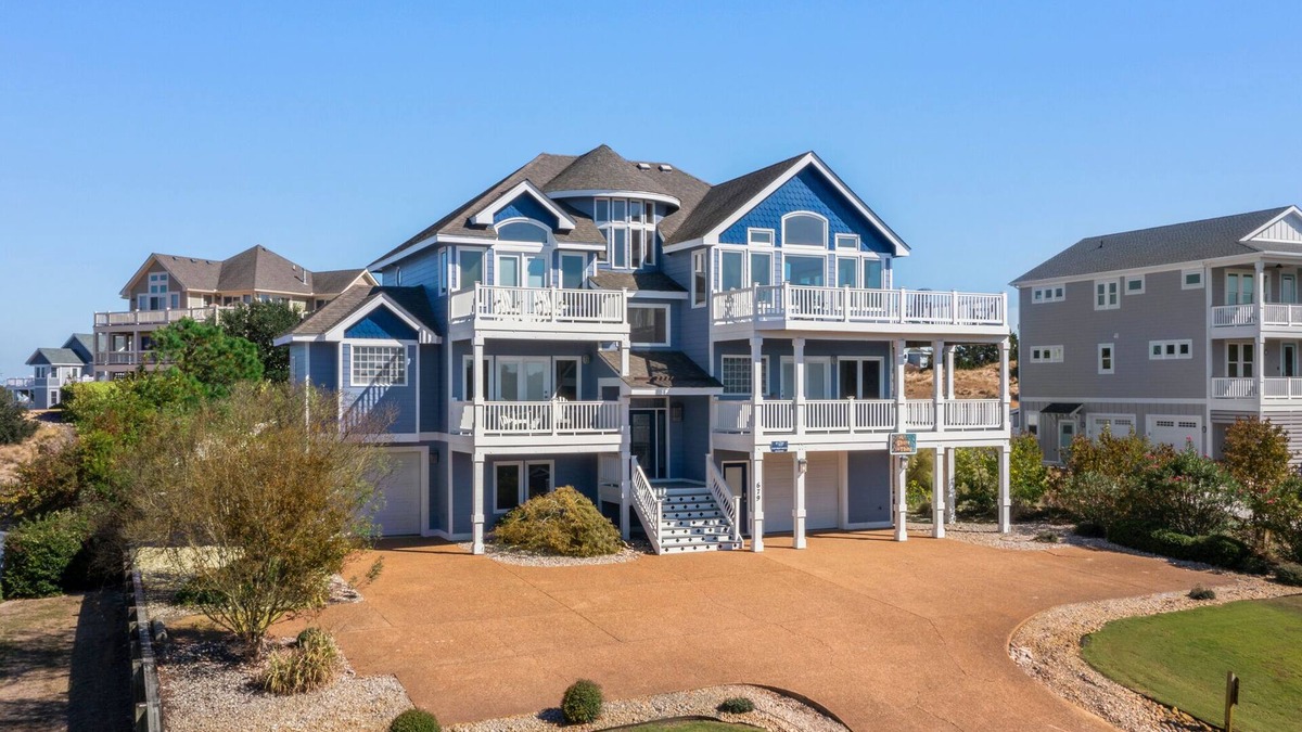 Corolla House | A Shore Thing: Private Pool, Elevator, Hot Tub