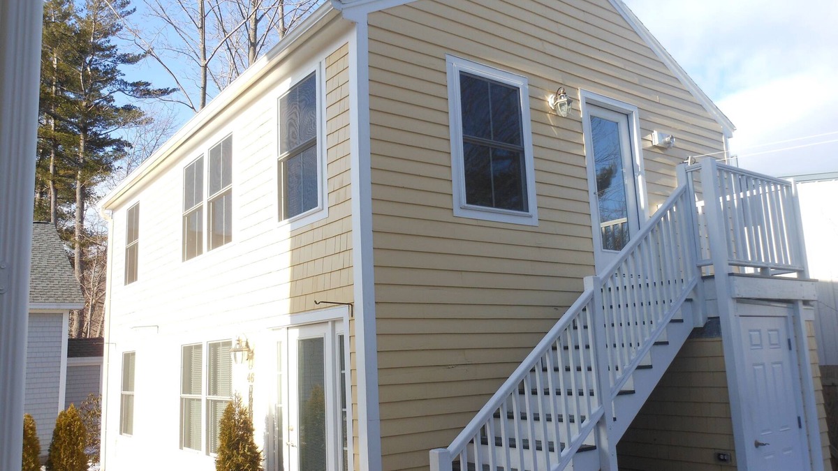 Ogunquit Condo | A short walk everywhere. Great Fall and Spring Rates