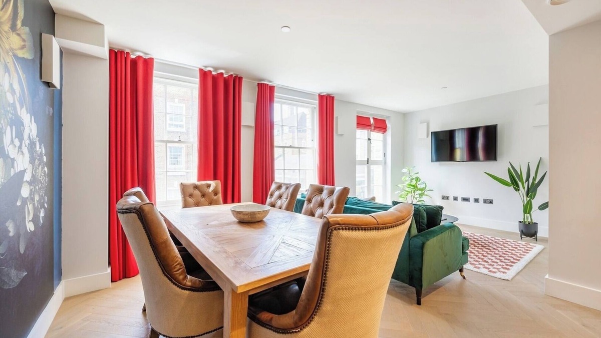 Spitalfields House | A Slick House Trendy Spitafields
