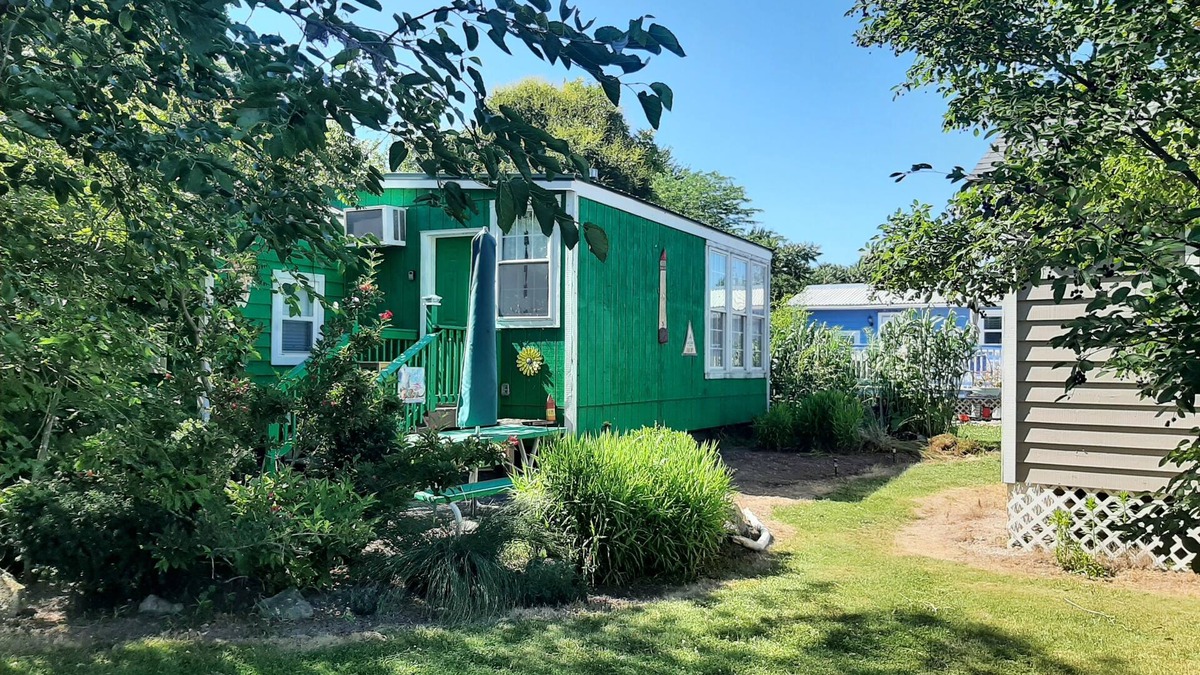 Put-in-Bay Villa | A small but roomy villa on Middle Bass Island, a short ferry ride away to PIB!
