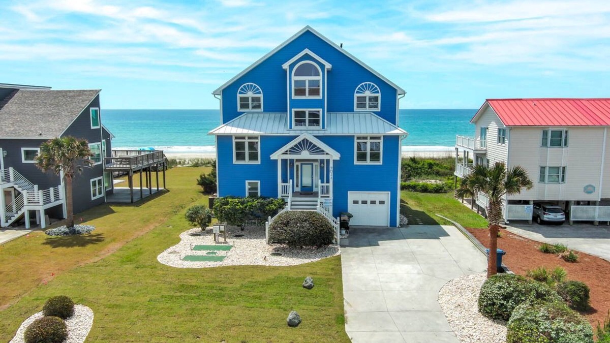 Emerald Isle House | A Southern Exposure, Oceanfront House in Emerald Isle, NC!