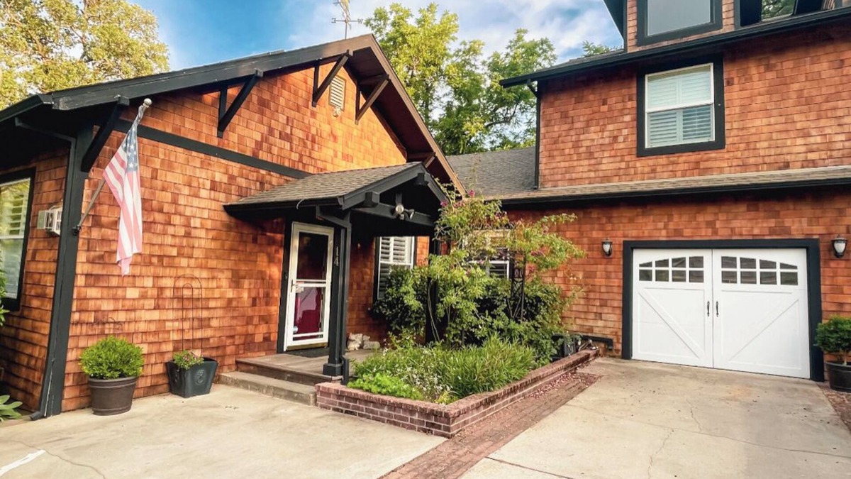Jackson House | A Spacious and Elegant 3BR Californian Retreat