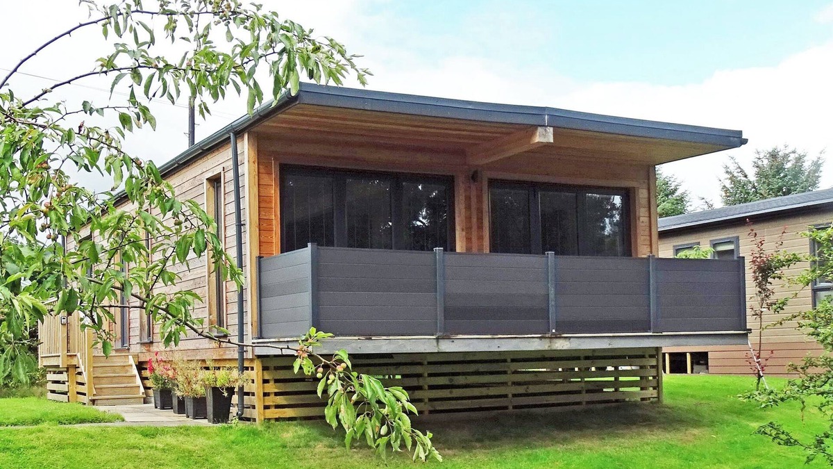 Llanfair Caereinion Cabin | A spacious modern lodge in scenic mid Wales