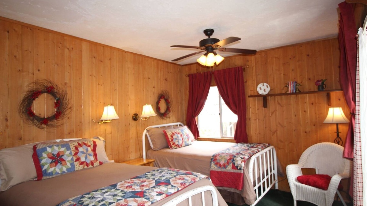 Twin Peaks Hotel | A spacious mountain lodge rich in history that’s perfect for all ages to experience a unique mountain vacation in a beautiful forest setting