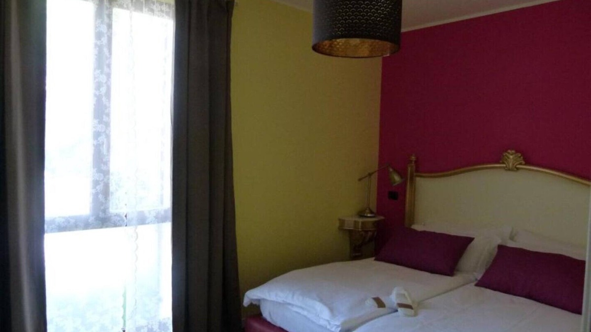 Cisano Apartment | A stone's throw from the lake and the center of Cisano
