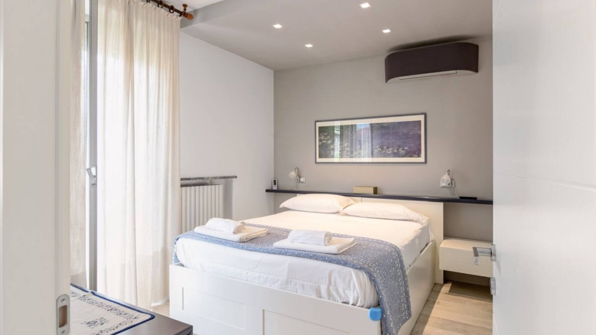 Marina Centro Apartment | A stone's throw from the sea Apartment