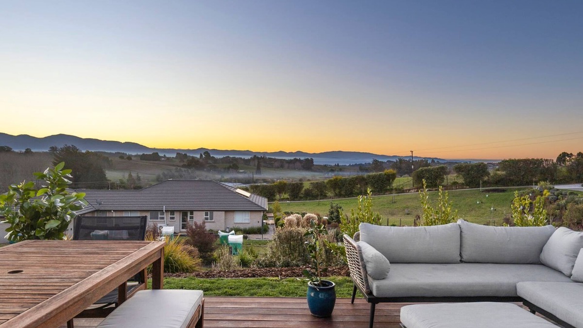 Ruby Bay House | A stunning modern home in a rural setting just a short drive to Mapua village