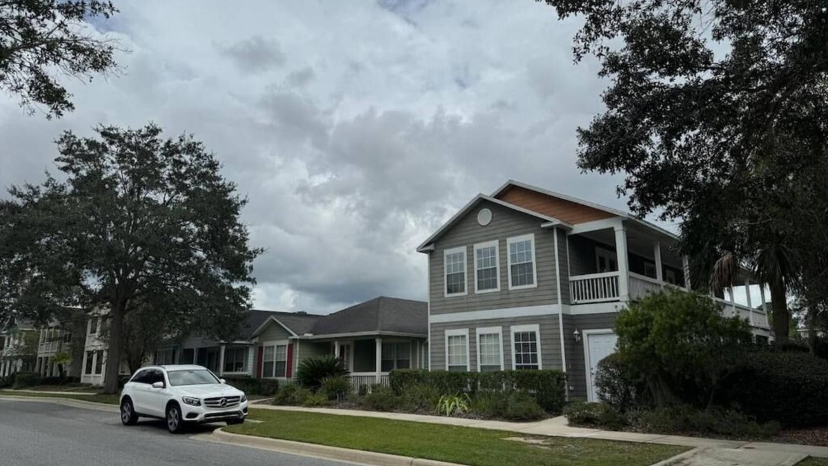 Gainesville House | A stylish and Comfy Place to Stayn