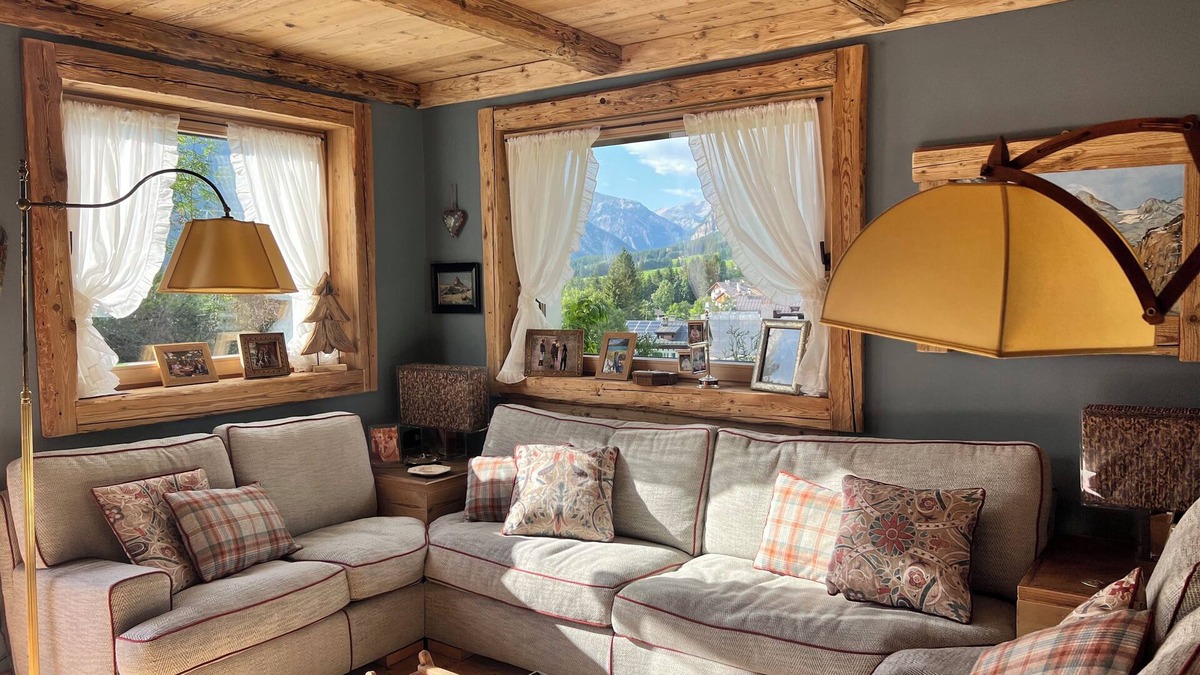 Cortina d'Ampezzo Apartment | A suite in Cortina