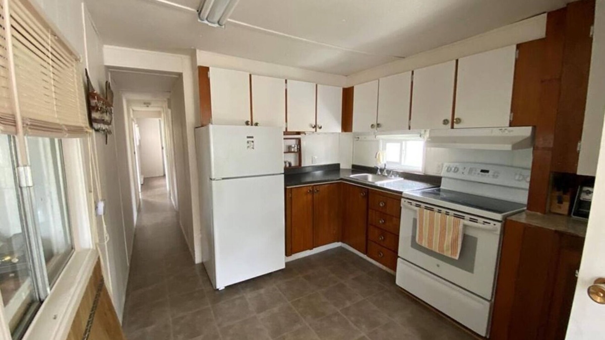 Port Hardy House | A Sweet Home Away from Home (MB 01)