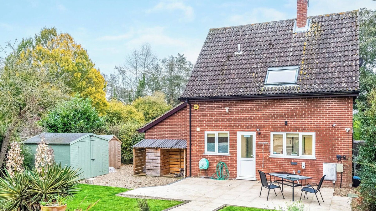 Ranworth Cottage | A truly special retreat with stunning view across the Norfolk Broads.