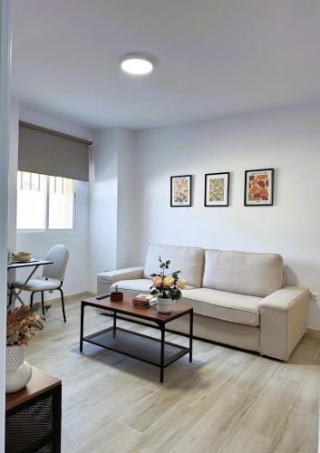 Doctor Barraquer-Grupo Renfe-Policlinico Apartment | A un paso de la Basilica Macarena WIFI