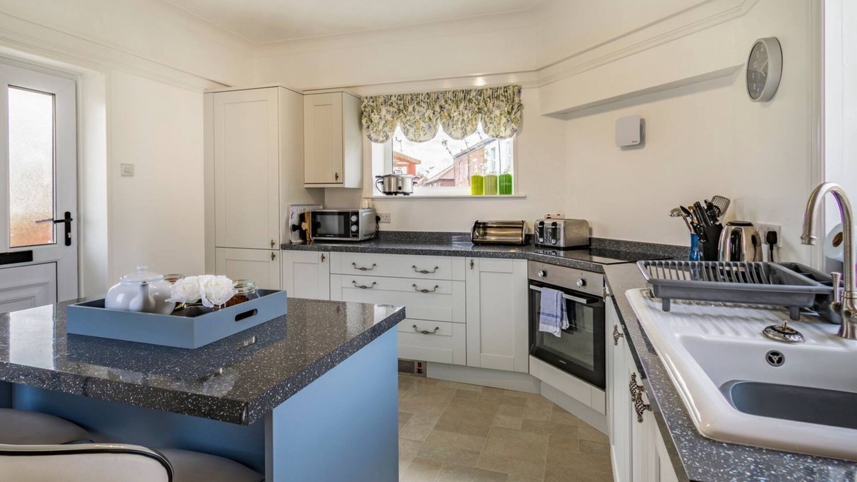 Hinderwell Cottage | A unique and spacious property, once home to the village bobby, complete with prison cell.