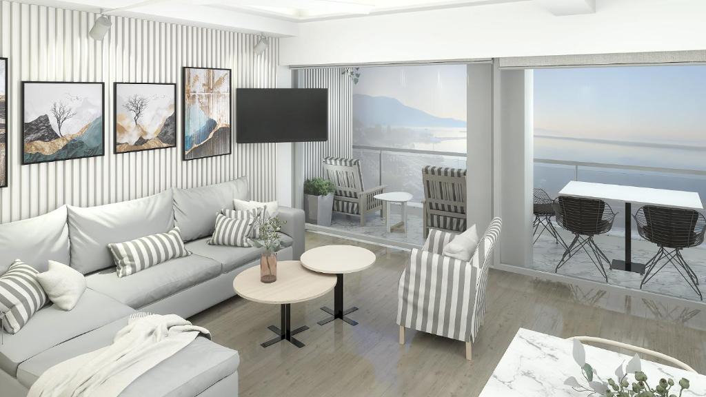 Kalamata Apartment | A vacation dream apt in front of the sea