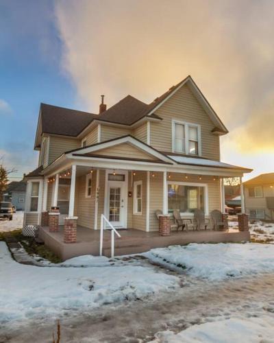 West Central House | A Very Unique Quirky and Comfortable Home