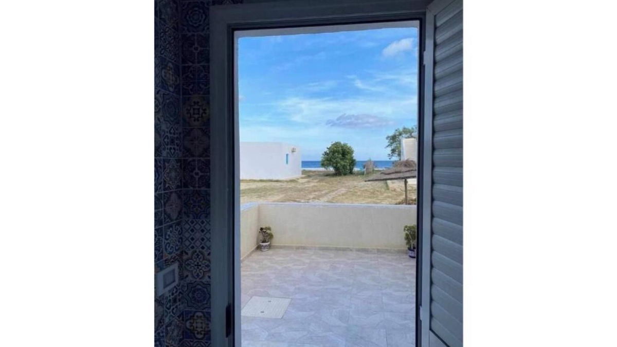 Kerkouane Villa | A villa on the waterfront