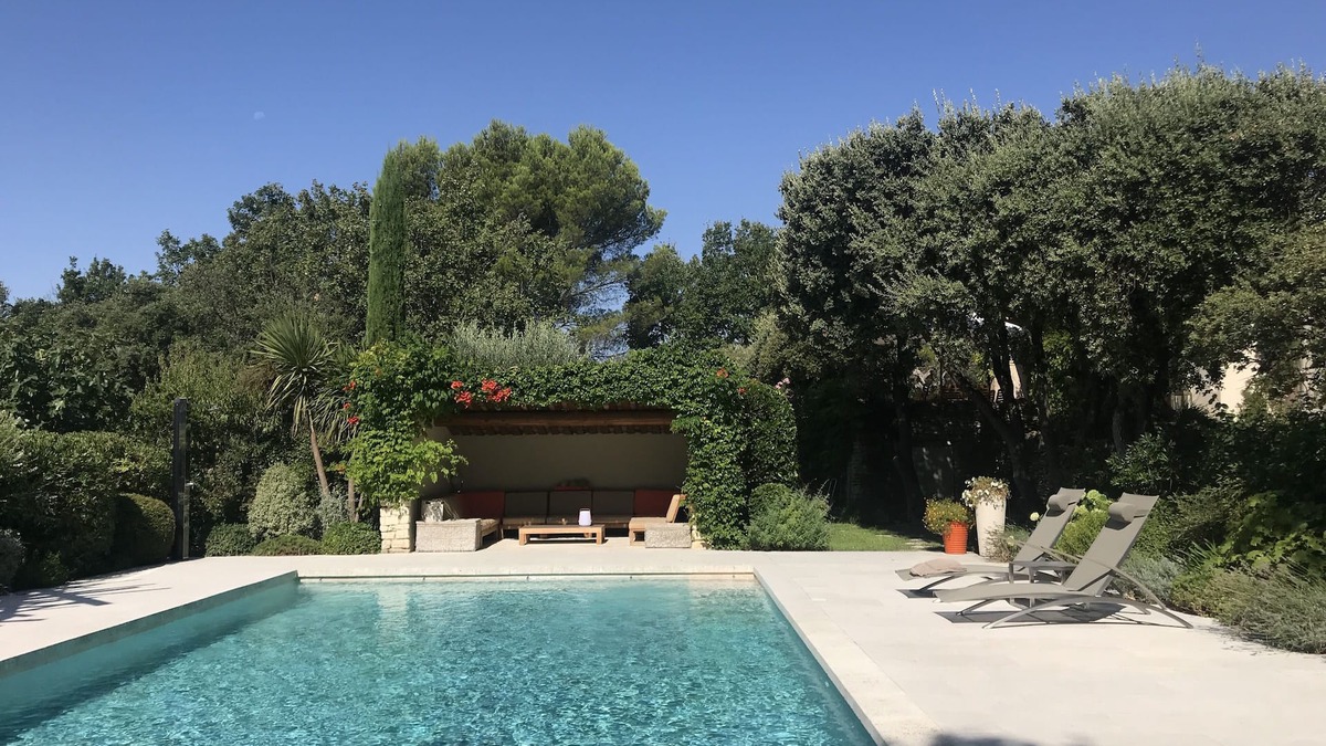 Cabrieres-d'Avignon House | A villa with private pool and beautiful garden in the Golden Triangle.