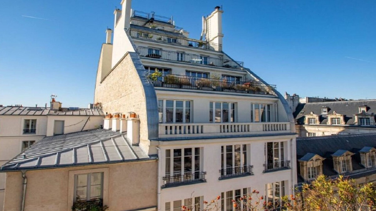 Archives Apartment | A WELCOMING TOP FLOOR HAVEN OF CALM IN MARAIS PLACE DES VOSGES -