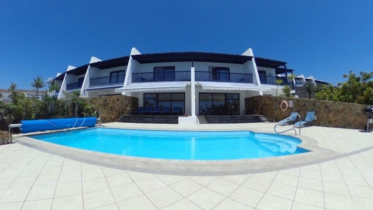 Puerto Calero Villa | A Wonderful Frontline Villa to Watch the Boats Go By!