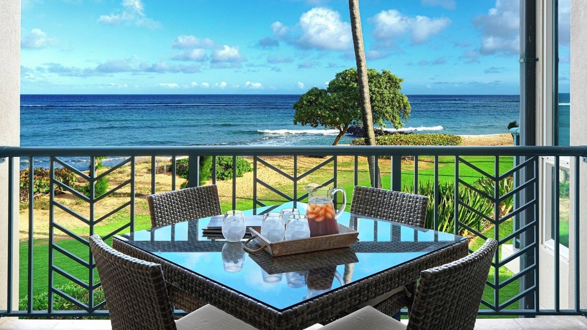 Wailua Condo | A206 - Oceanfront Luxury Comfort with Ocean Views in Every Room AC, Pool, & Spa