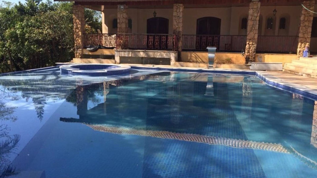 Tanque House | AAA MANSION FARM 8 SUITES FIREPLACE AND JACUZZI