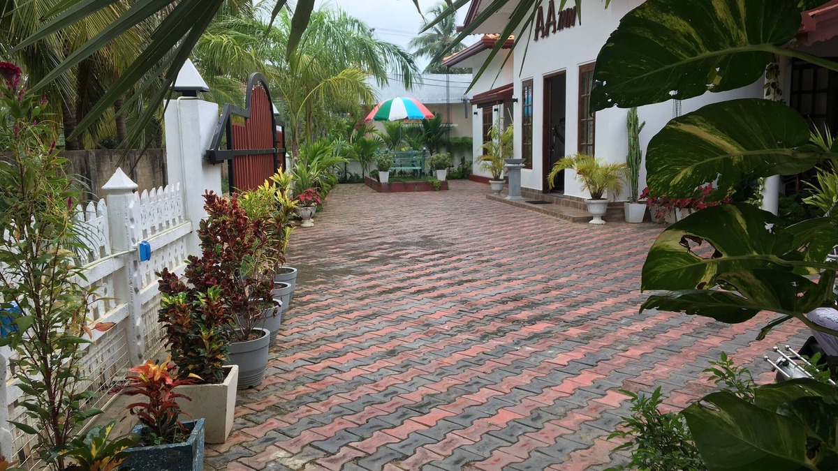 Trincomalee Hotel | Aainn Guest
