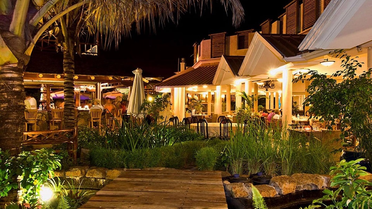 Flic-en-Flac Hotel | Aanari Hotel and Spa