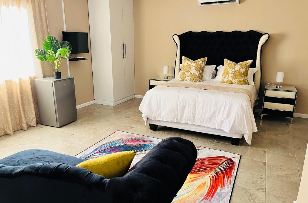 Ladysmith Bed & Breakfast | Aaron's Nest Bed and Breakfast
