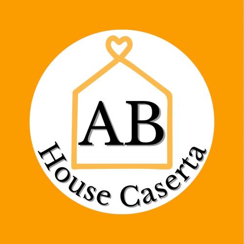Caserta Apartment | AB House Caserta - Reggia di Caserta e Stazione Fs a cinque minuti in auto
