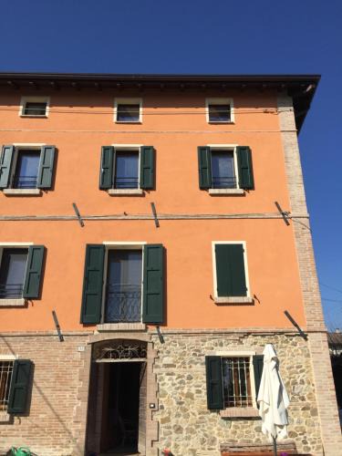 Quattro Castella Apartment | Ababo Affittacamere