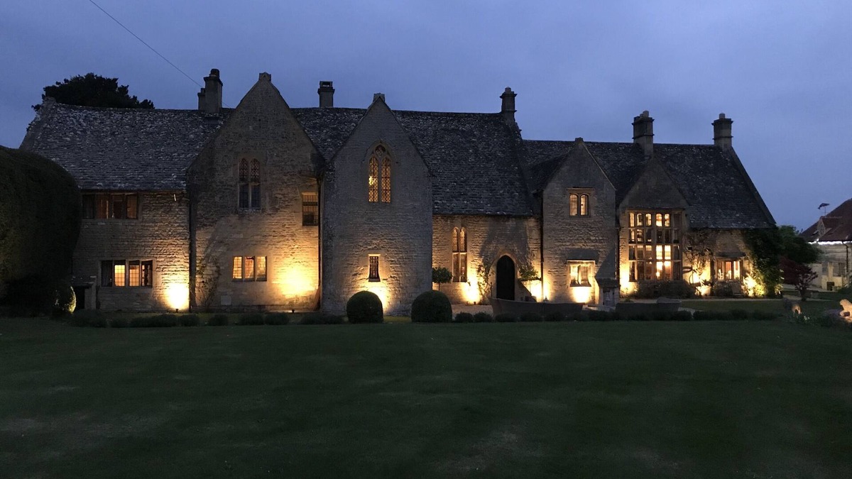 Broadway Hotel | Abbots Grange Manor House