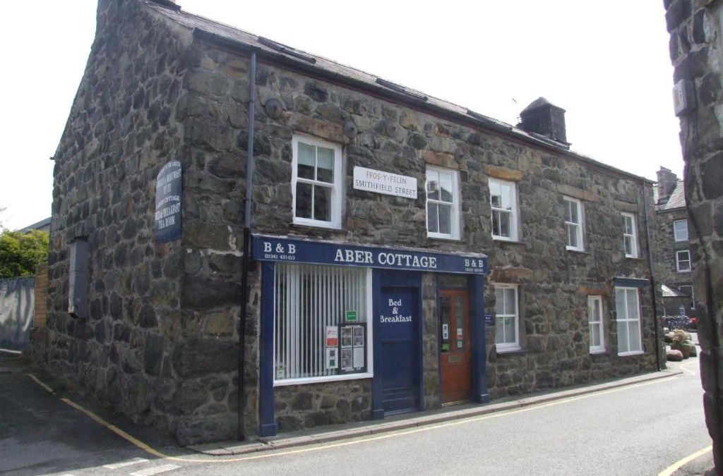 Dolgellau House | Aber Cottage B&B