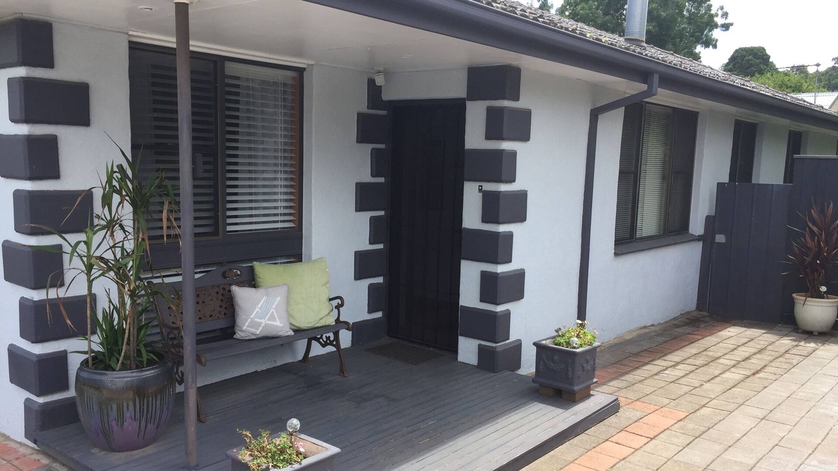 Daylesford House | Abode33 Home away from home wifi & pet friendly 33 Stanbridge street Daylesford
