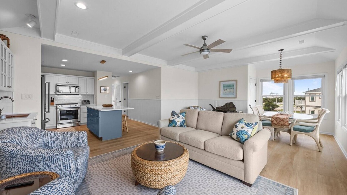 Emerald Isle House | Above the Tide – Your Elevated Escape at Pier Pointe