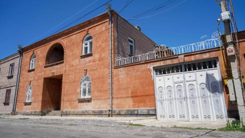 Gyumri House | Abrahamyans Guesthouse