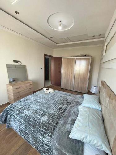 Larache Apartment | Abraj Duabia