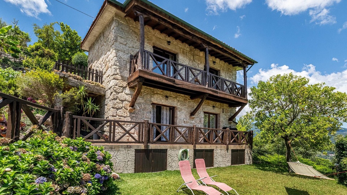 Rio Caldo Cottage | Abrigo do Gerês - Cozy Mountain House with Breathtaking Views