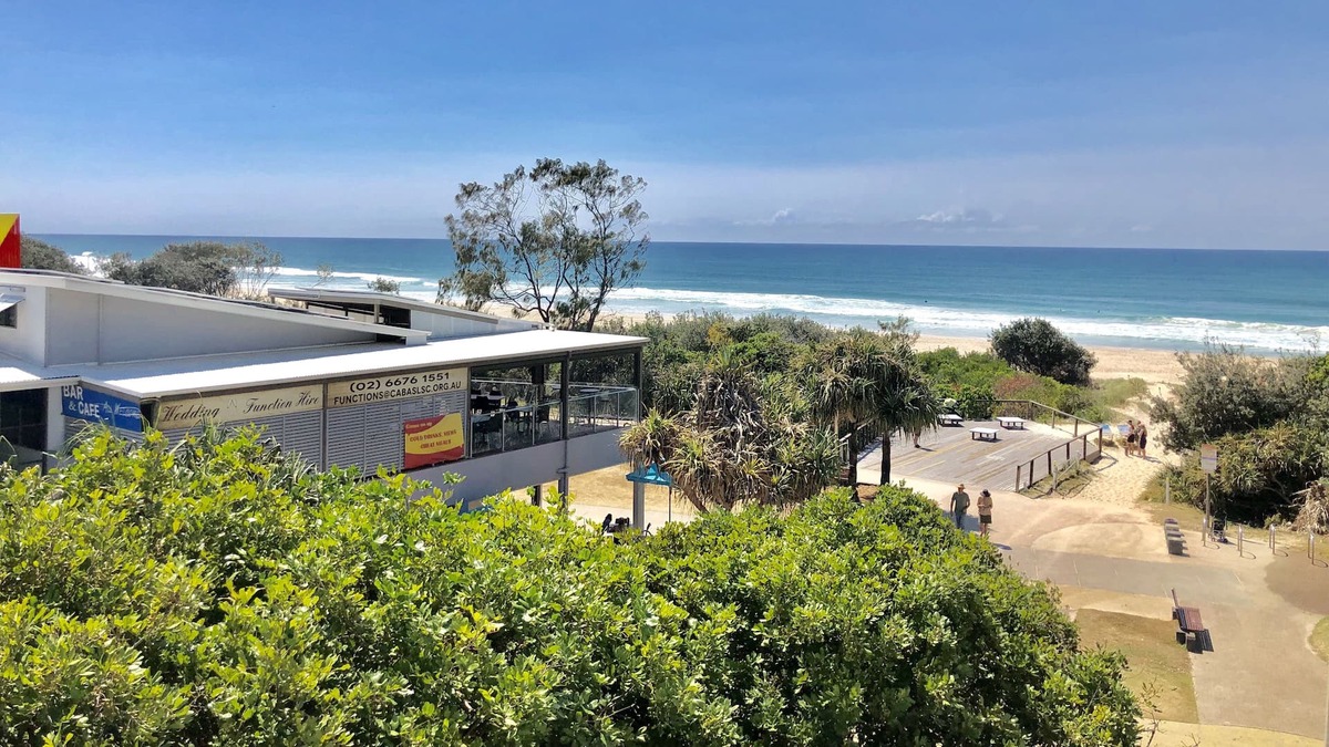 Cabarita Beach Apartment | Absolute Beach Front - Cabarita Promenade - Sea View - 3 Bedroom Apartment