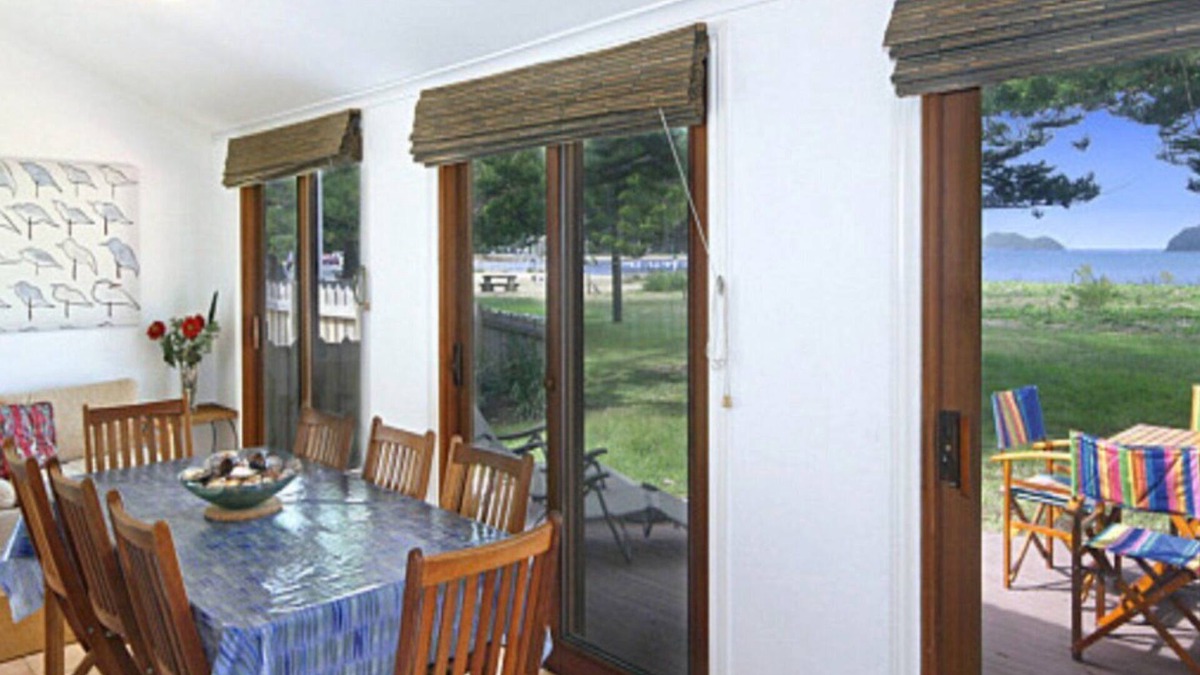 Patonga House | Absolute Beachfront Bliss by HolidayCo.