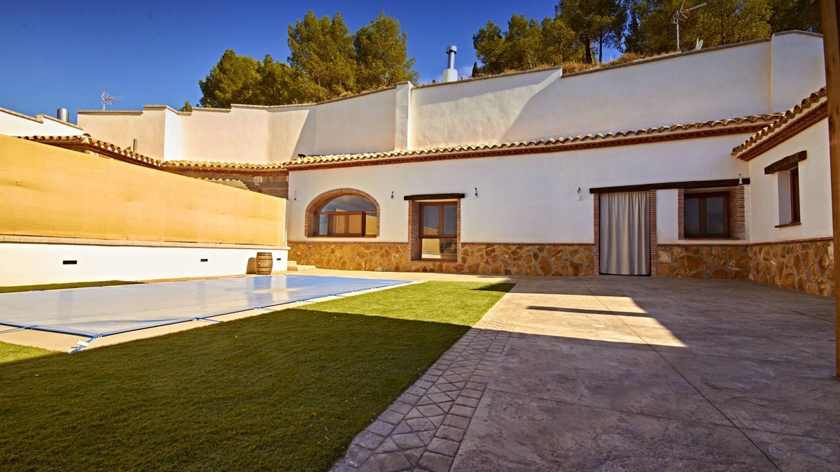 Cortes de Baza Cottage | Abuela Maria cave house