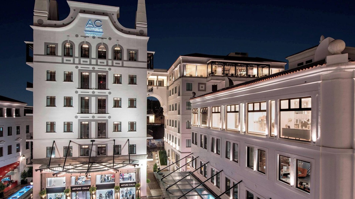 Zona 16 Hotel | AC Hotel by Marriott Guatemala City