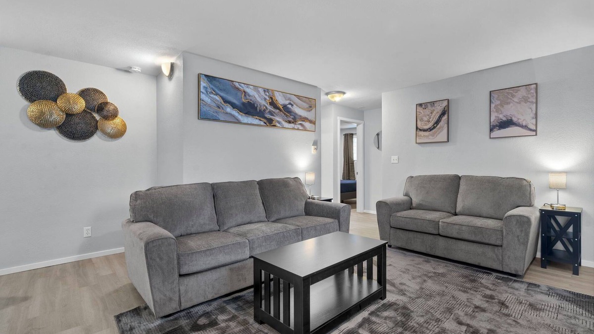 Northwest Olympia Apartment | AC IN UNIT Modern 2 bedroom remodel walking distance to downtown