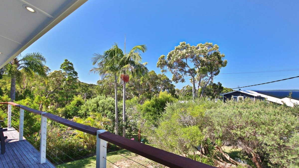 Hyams Beach House | Acacia Cottage at Hyams Beach